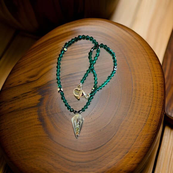 Green beaded Chakra Necklace~ 20 inches - Picture 1 of 2